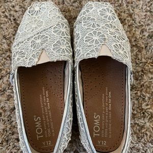 Brand new never worn tag on bottom of shoe.